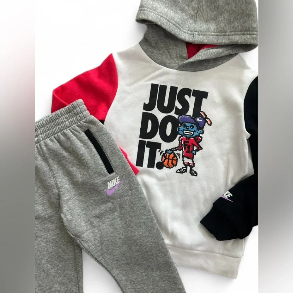 Nike 🏀 Basketball Hooded Sweatshirt & Jogger Pants 2PC Set Boys 4T NWT - Picture 2 of 4